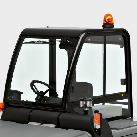 Комфортабельная кабина с отопителем Karcher